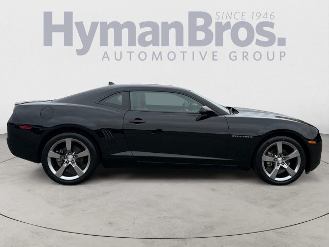 2011 Chevrolet Camaro 2LT RS photo 2