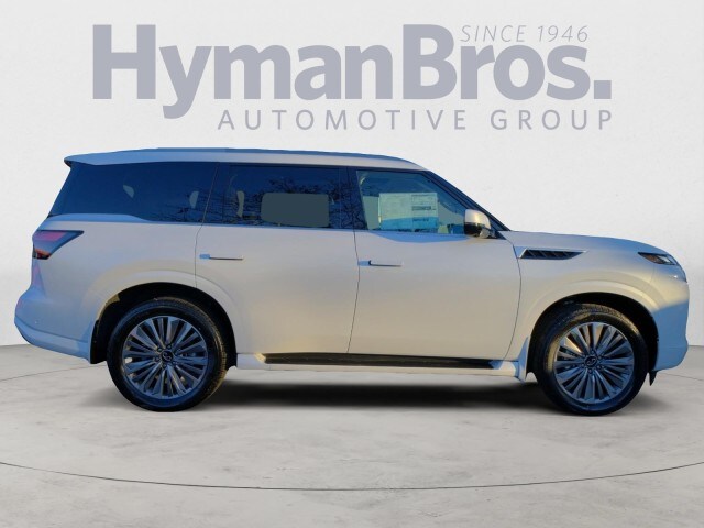 2025 Infiniti QX80 Luxe photo 2