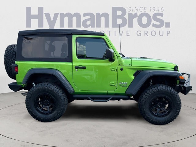 2019 Jeep Wrangler Sport photo 2