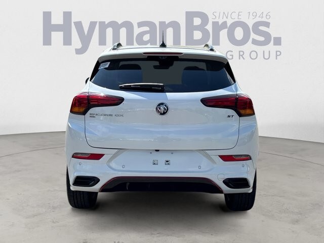 2022 Buick Encore GX Essence Sport Touring photo 4