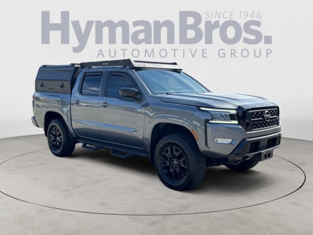Used 2023 Nissan Frontier SV 4x4 Crew Cab Dirtbox Bed Topper Truck Crew Cab