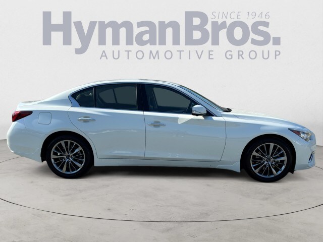 2023 Infiniti Q50 LUXE AWD photo 2
