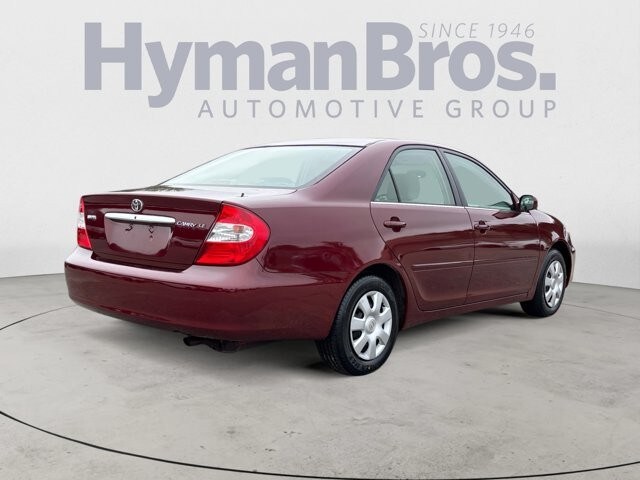 2002 Toyota Camry LE photo 3