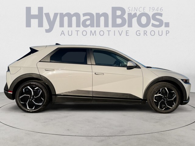 2024 Hyundai Ioniq 5 SE photo 2