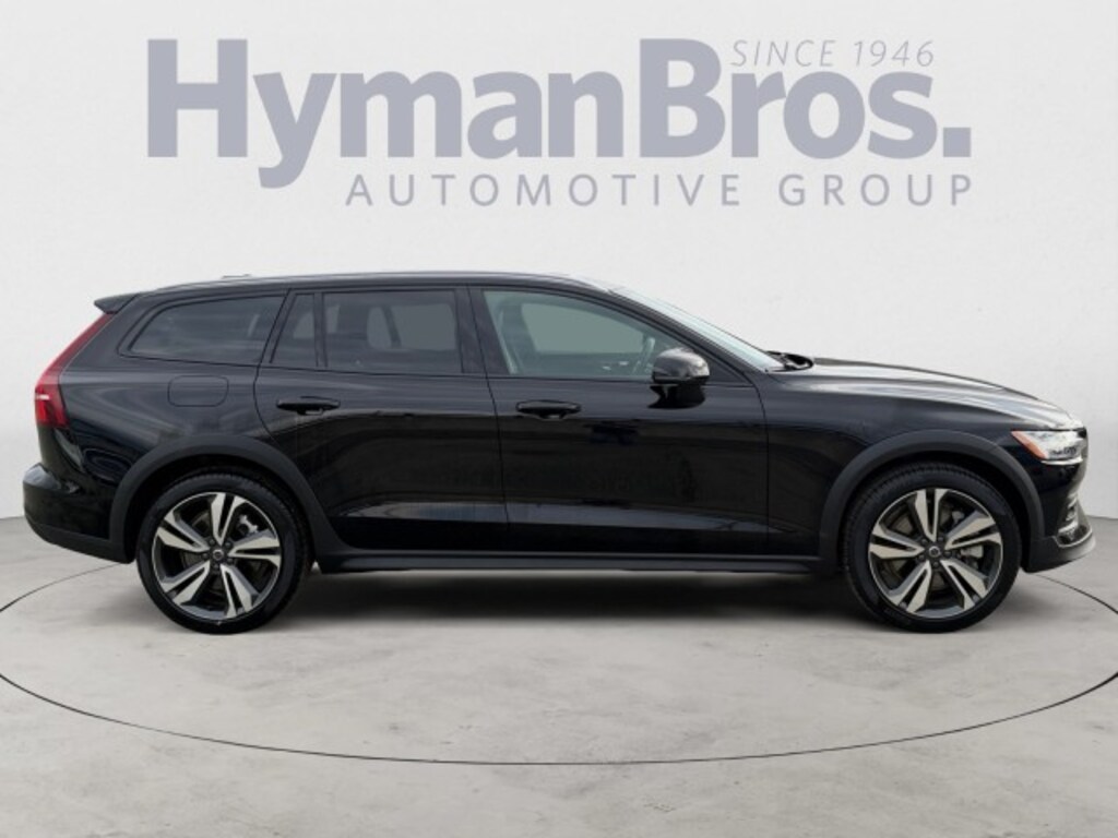 Used 2025 Volvo V60 Cross Country B5 AWD Plus Wagon