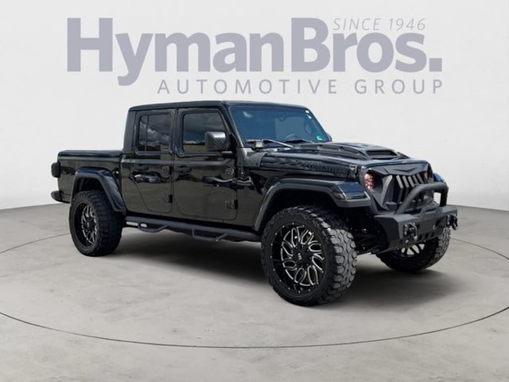 Used 2021 Jeep Gladiator Sport 4x4 Custom Wheels Truck Crew Cab