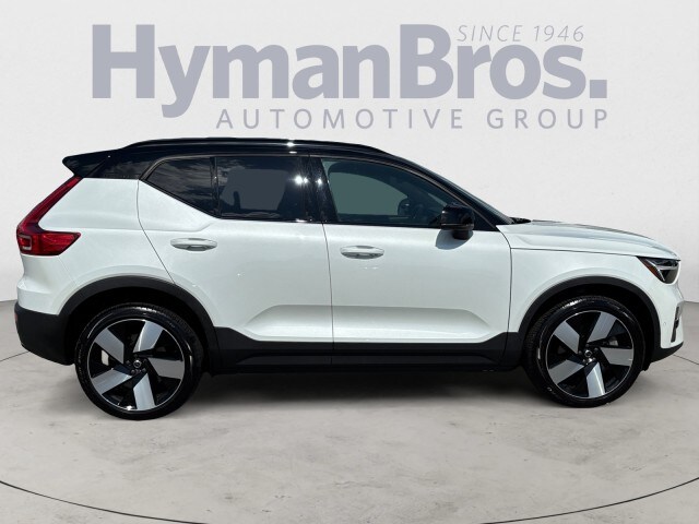 2023 Volvo XC40 Recharge Twin Ultimate photo 2