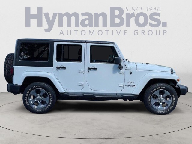 2018 Jeep Wrangler Unlimited Sahara photo 2