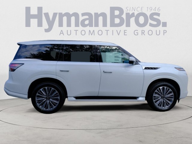 2025 Infiniti QX80 Luxe photo 2