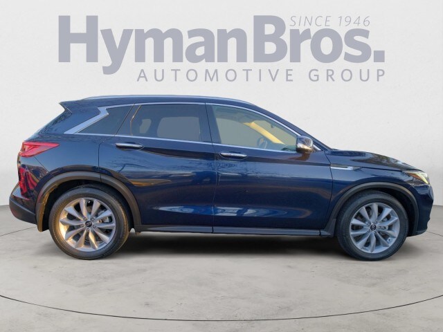 2021 Infiniti QX50 Essential AWD photo 2