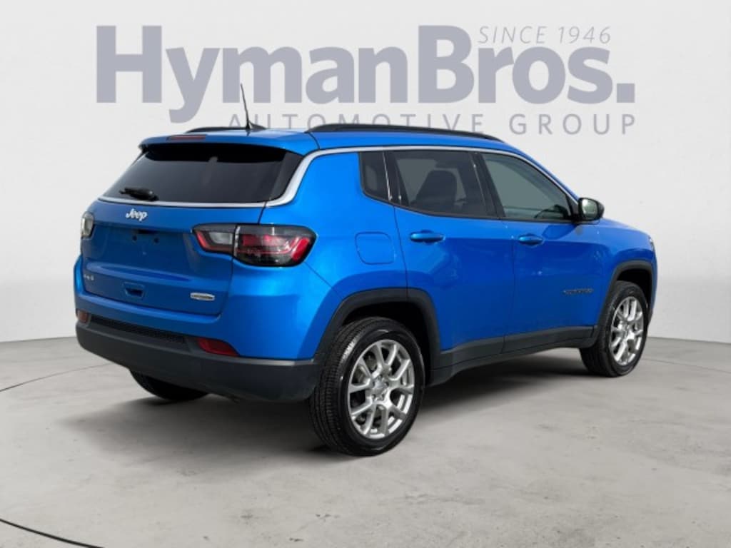 Used 2022 Jeep Compass Latitude Lux 4x4 Pano, Leather, Nav SUV