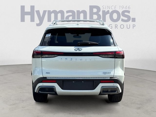 2022 Infiniti QX60 Luxe AWD photo 4