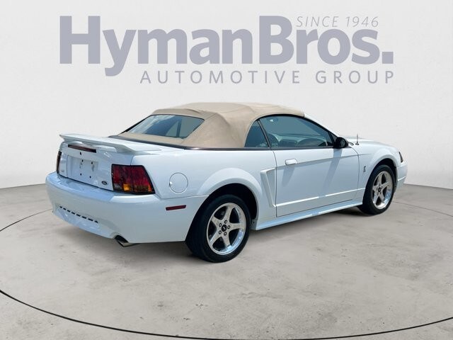 2001 Ford Mustang Cobra Convertible photo 3