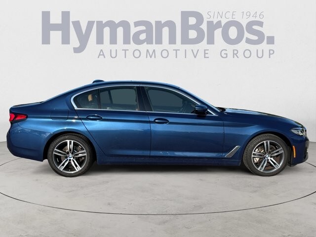 2022 Bmw 530xi xDrive photo 2