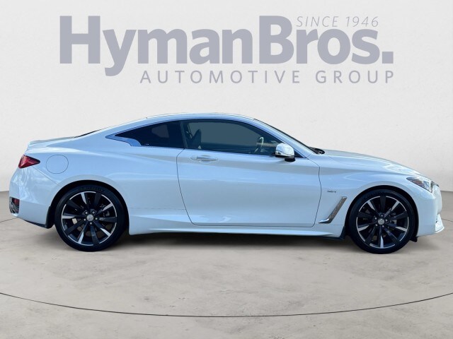 2017 Infiniti Q60 3.0t Premium photo 2