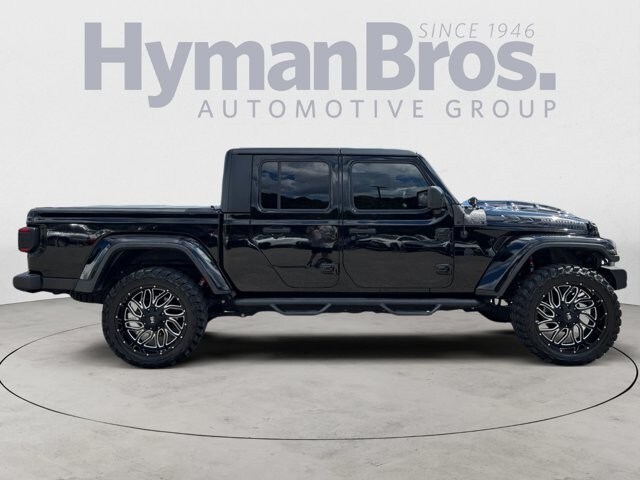 2021 Jeep Gladiator Sport photo 2