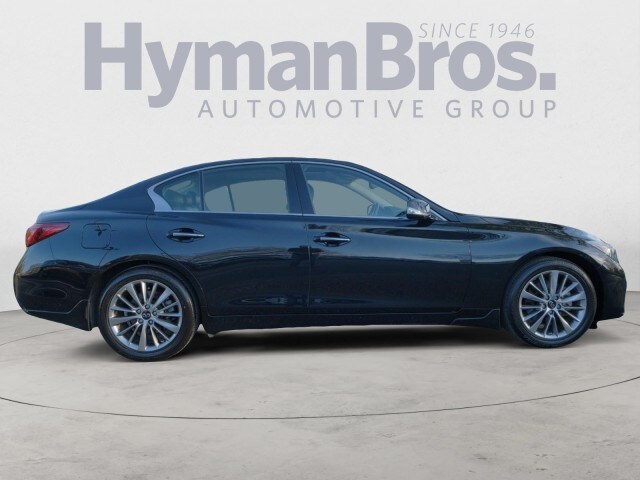 2022 Infiniti Q50 LUXE AWD photo 2