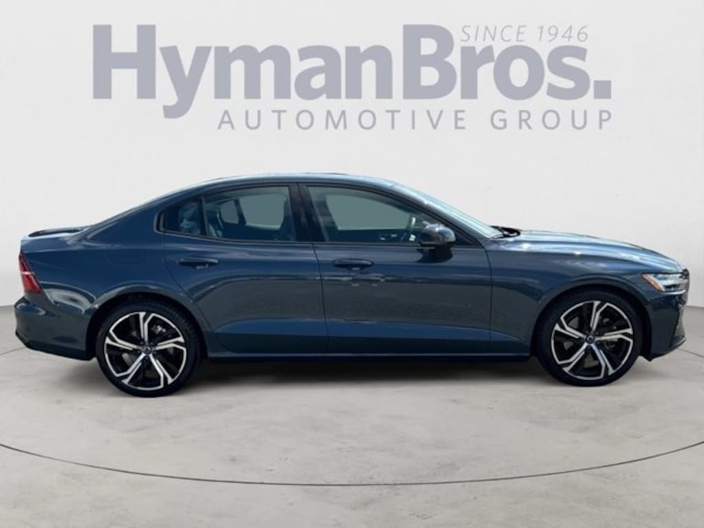 Used 2025 Volvo S60 AWD Core Dark Theme, Climate Package, 19 Wheels Sedan