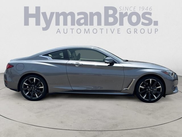 2022 Infiniti Q60 Luxe photo 2