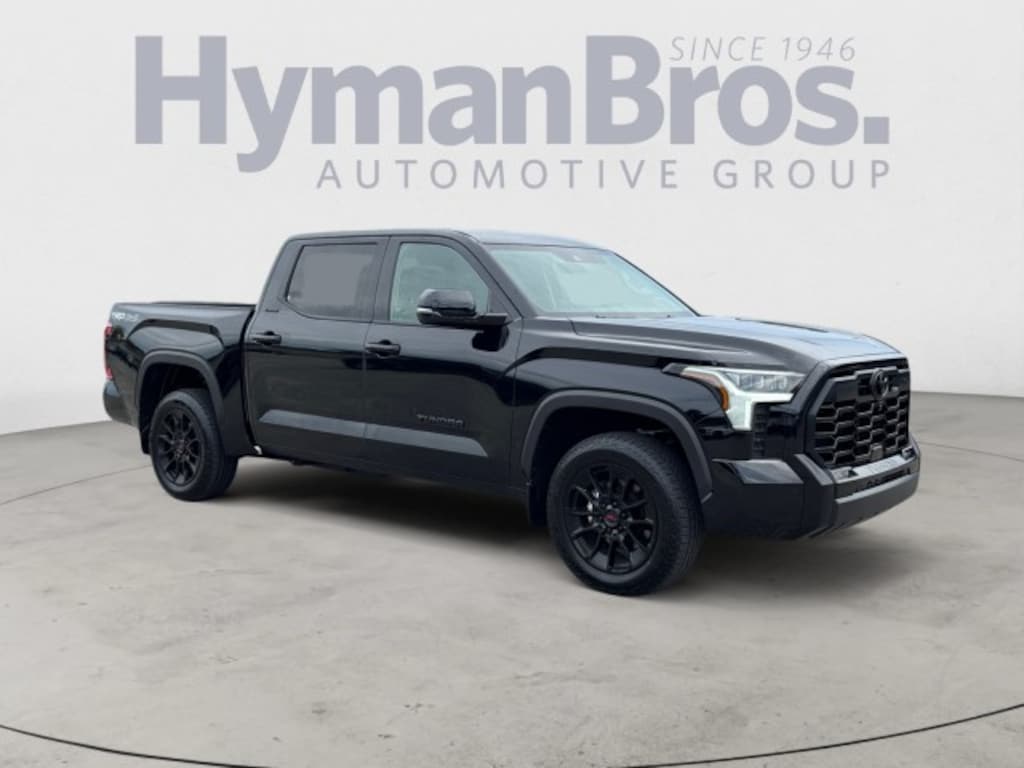 Used 2024 Toyota Tundra Limited 4WD TRD Off Road, Pano Roof Truck CrewMax