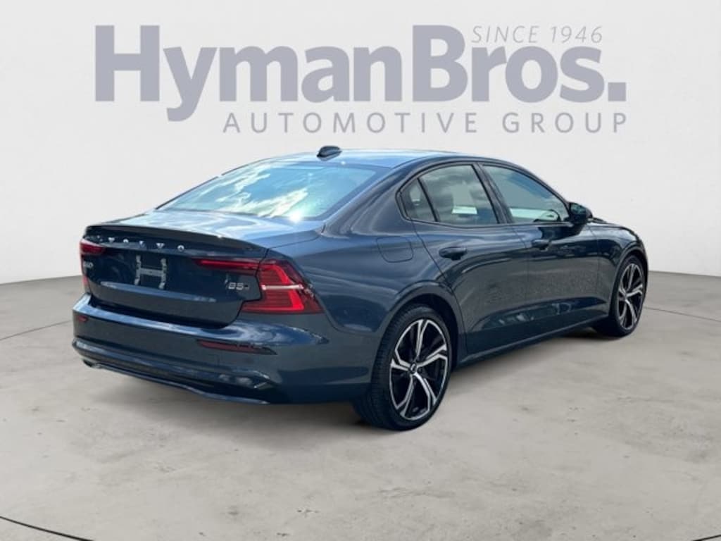 Used 2025 Volvo S60 AWD Core Dark Theme, Climate Package, 19 Wheels Sedan