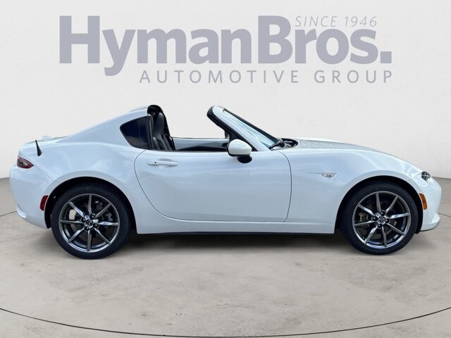 2021 Mazda MX-5 Miata Miata RF Grand Touring photo 2