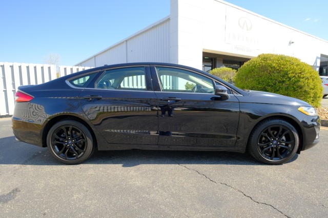 Used 2019 Ford Fusion SE with VIN 3FA6P0HD1KR244858 for sale in Midlothian, VA