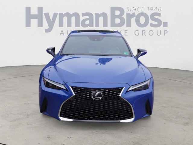 2023 Lexus IS 300 photo 4