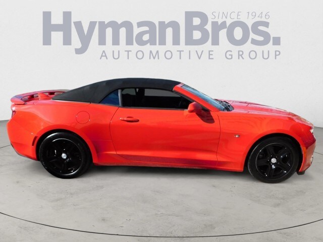 2017 Chevrolet Camaro 1LT photo 4