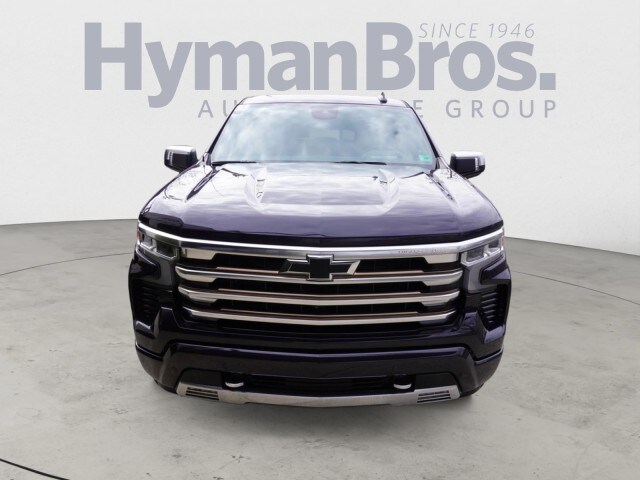 2022 Chevrolet Silverado 1500 High Country photo 3