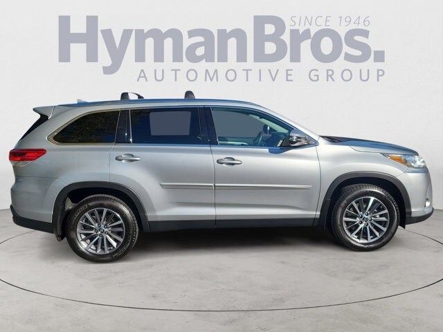 2019 Toyota Highlander XLE photo 2