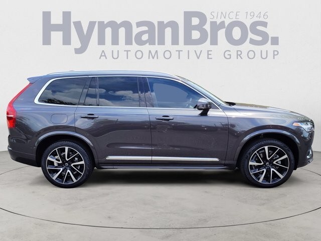 2023 Volvo XC90 Plus AWD photo 2