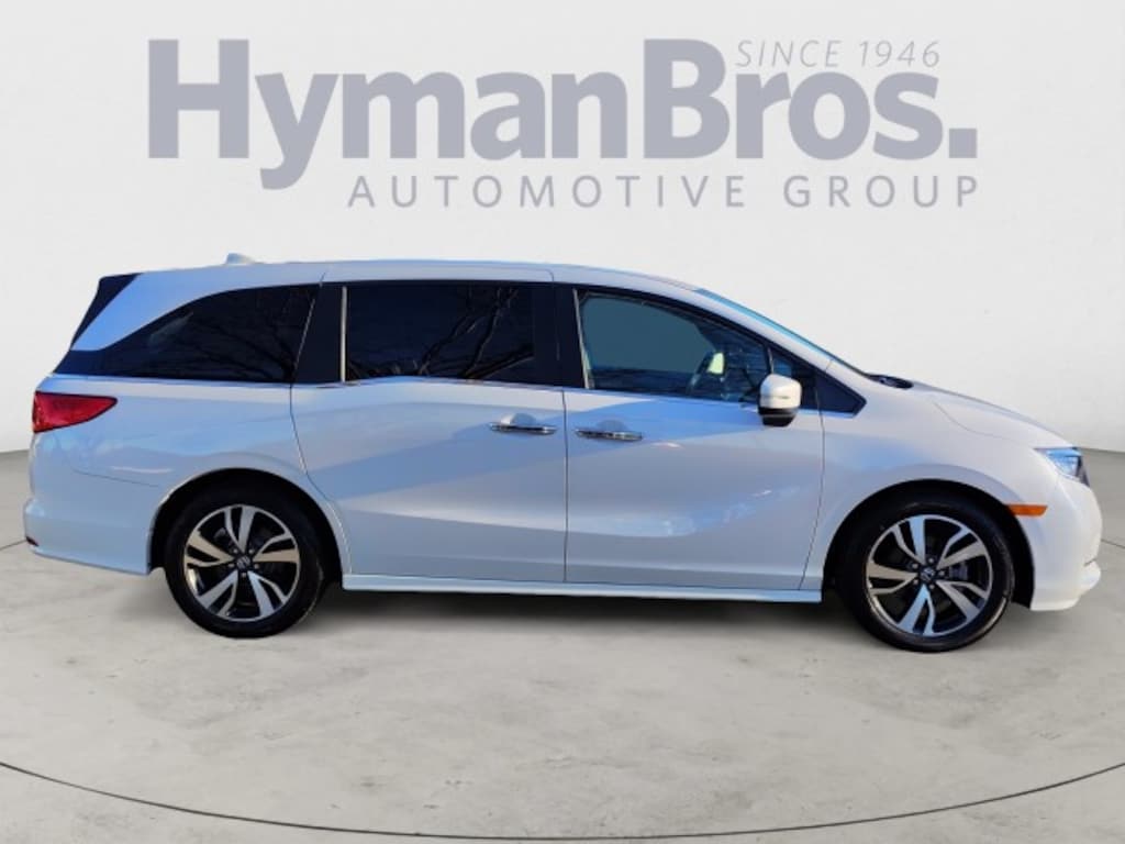 Used 2023 Honda Odyssey Touring Van