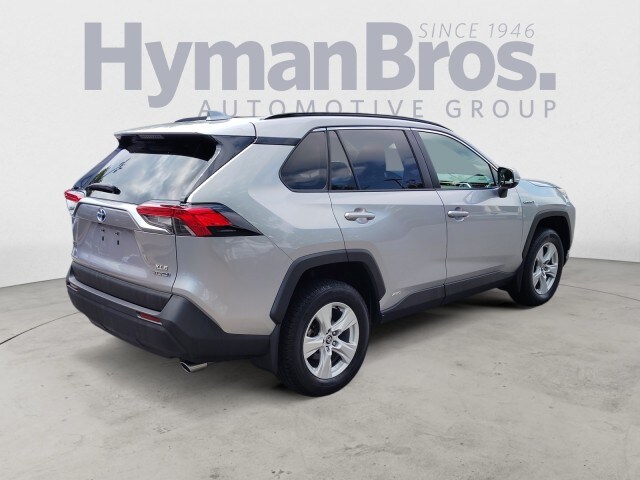 2021 Toyota RAV4 Hybrid XLE Premium photo 2