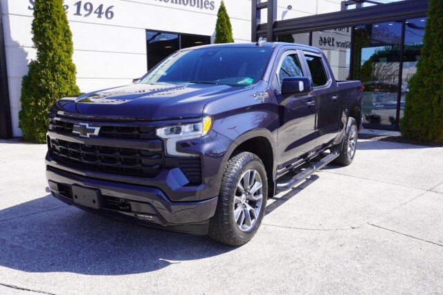 2022 Chevrolet Silverado 1500 RST photo 2