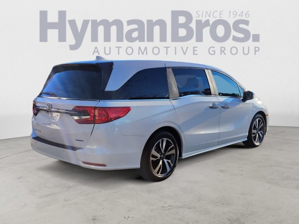 Used 2023 Honda Odyssey Touring Van