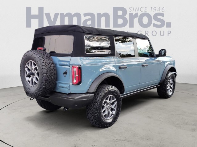2022 Ford Bronco Badlands photo 3