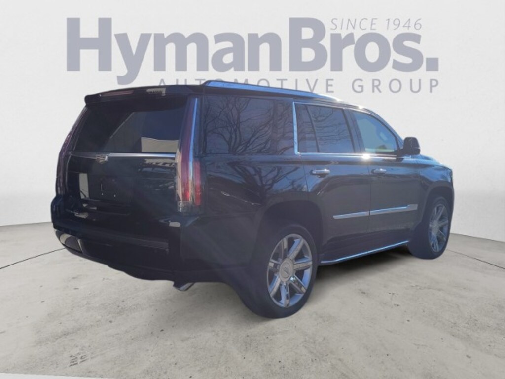 Used 2019 CADILLAC Escalade Luxury AWD SUV