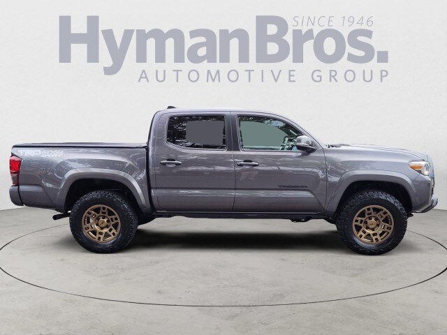 2018 Toyota Tacoma TRD Sport 4x4 Double Cab photo 2