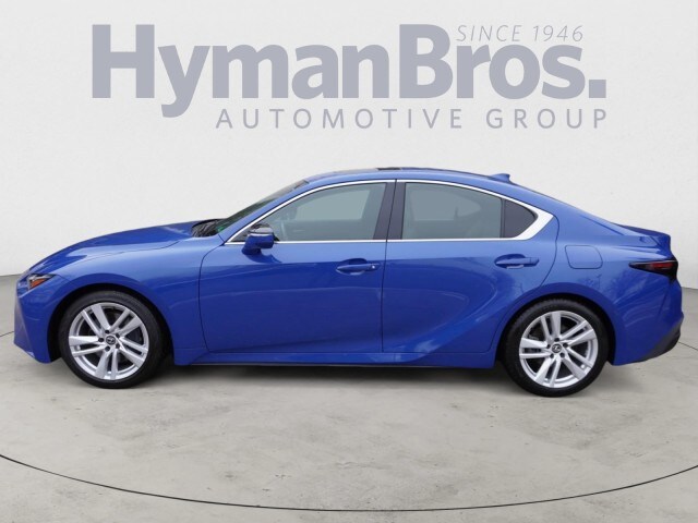 2023 Lexus IS 300 photo 3