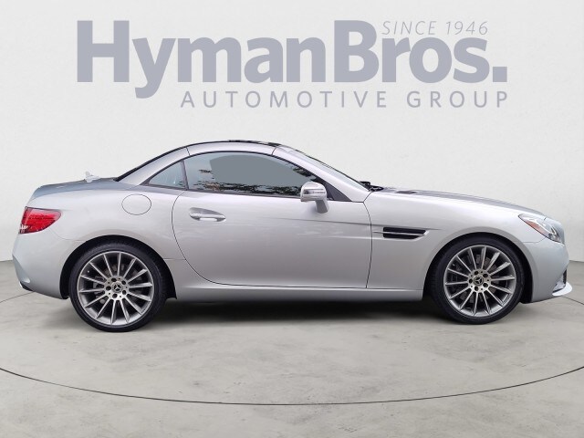 2019 Mercedes Benz SLC 300 AMG photo 2