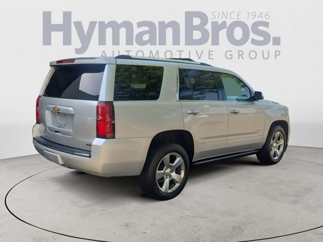 2017 Chevrolet Tahoe Premier photo 3