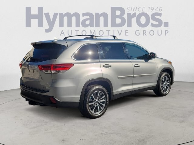 2019 Toyota Highlander XLE photo 3
