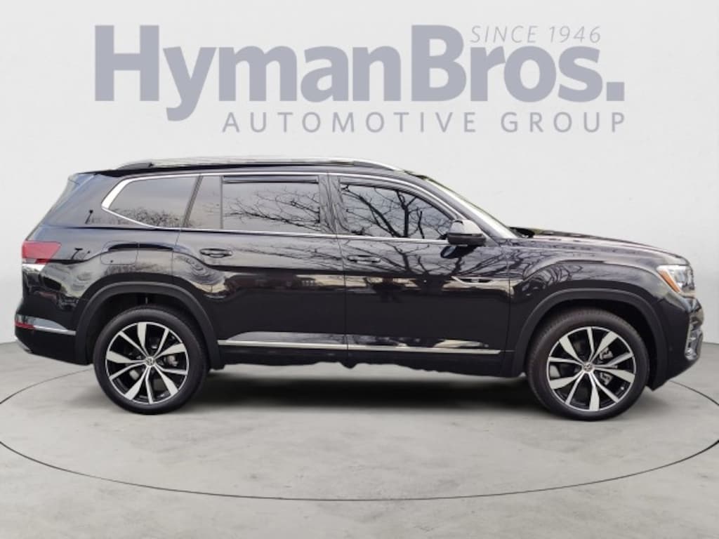 Used 2024 Volkswagen Atlas 2.0T SEL Premium R-Line SUV