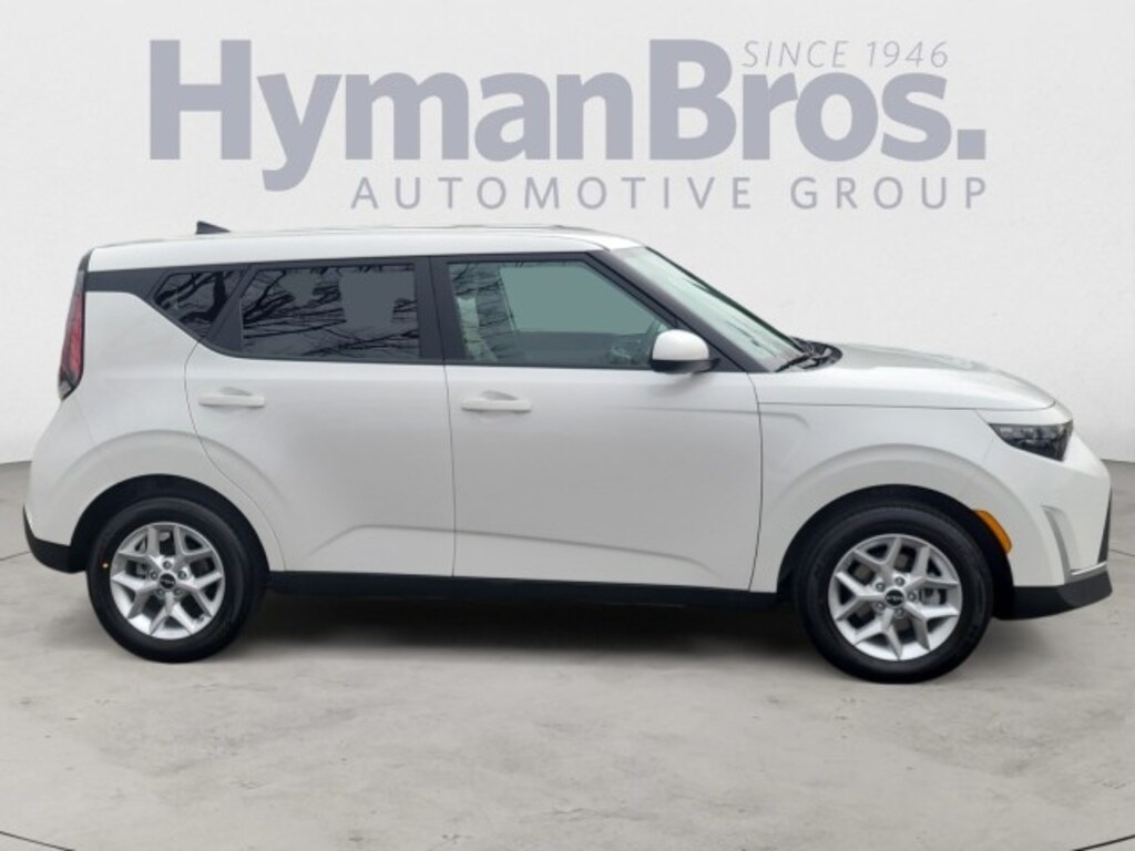 Used 2025 Kia Soul LX Hatchback