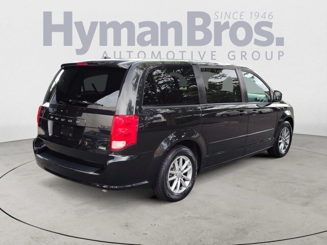 2016 Dodge Grand Caravan SE Plus photo 3