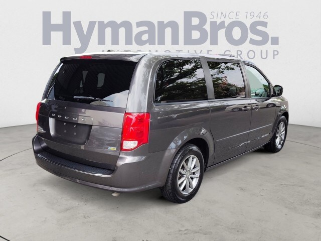 2016 Dodge Grand Caravan SE Plus photo 3