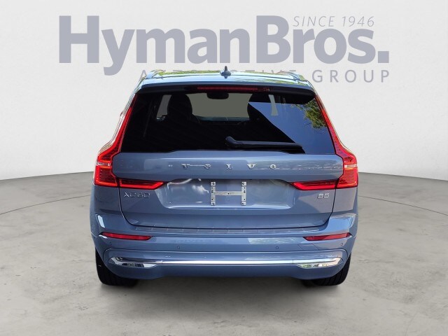 2023 Volvo XC60 Plus photo 4