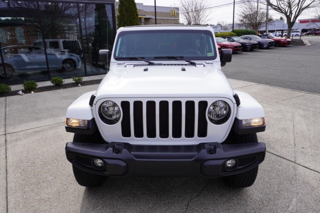 Used 2020 Jeep Wrangler Unlimited Sahara Altitude with VIN 1C4HJXEGXLW279621 for sale in Midlothian, VA