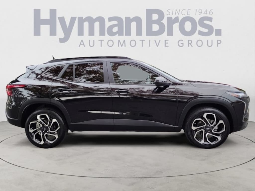 Used 2024 Chevrolet Trax 2RS SUV